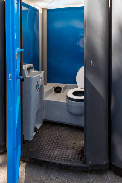 Best Portable restroom trailer rental  in Stone Ridge, VA